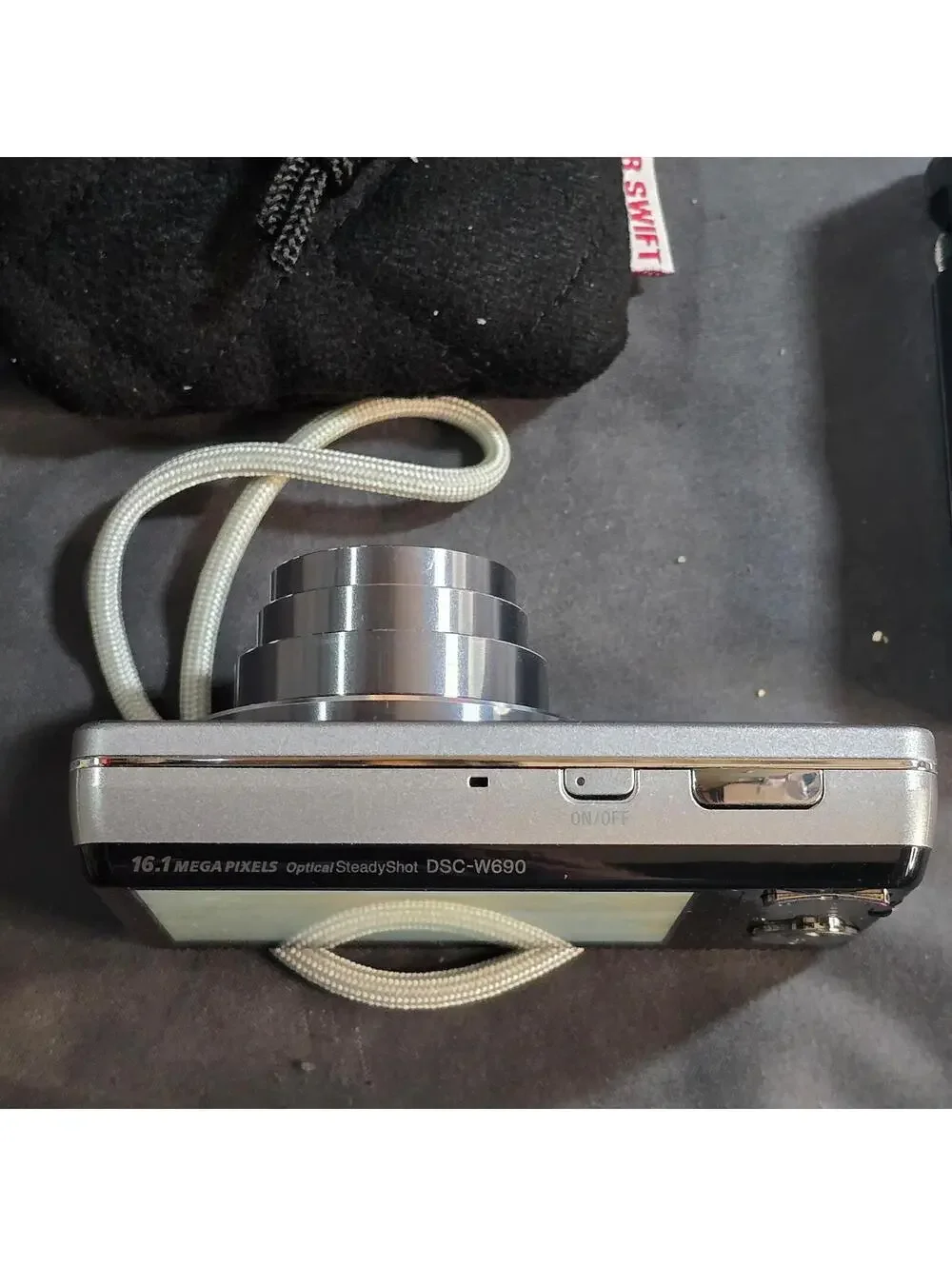 Sony Taylor Swift Cyber-shot Bundle DSC-W690 16.1MP CCD Digital Camera